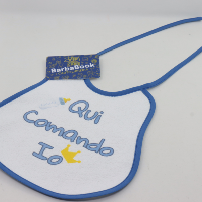 BAVAGLINO BIMBO CON LACCETTI BORDO BLU QUI COMANDO IO