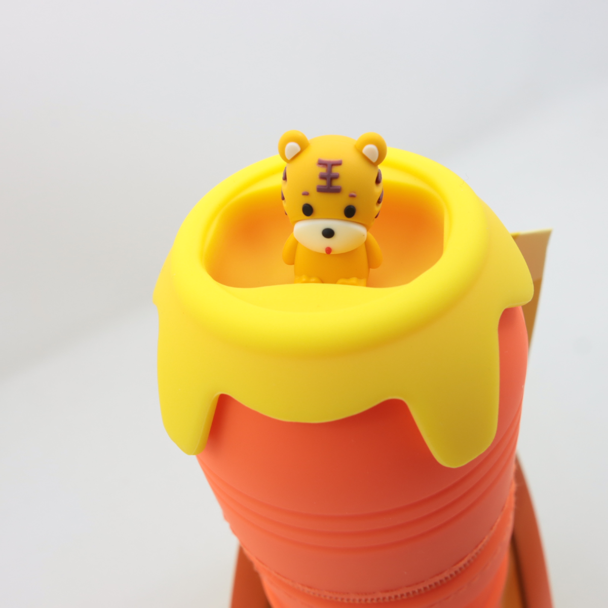 BUSTINA PORTAPENNE TIGROTTO TINTAUNITA ZOO IN SILICONE ALLUNGABILE